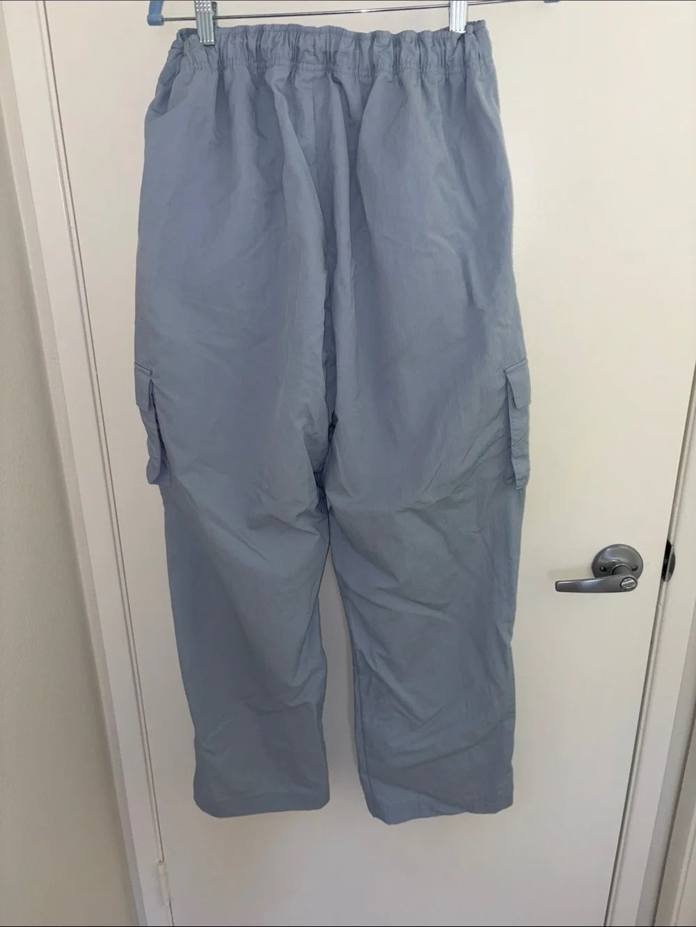 Nike women’s Light Blue Cargo Track Pants L